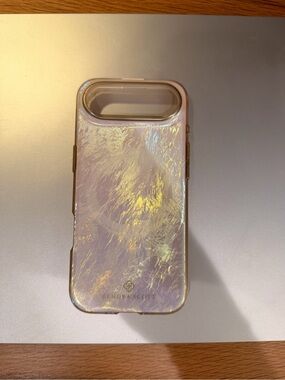 Kendra Scott iPhone Air 17 Iridescent Pearlescent Cream Phone Case